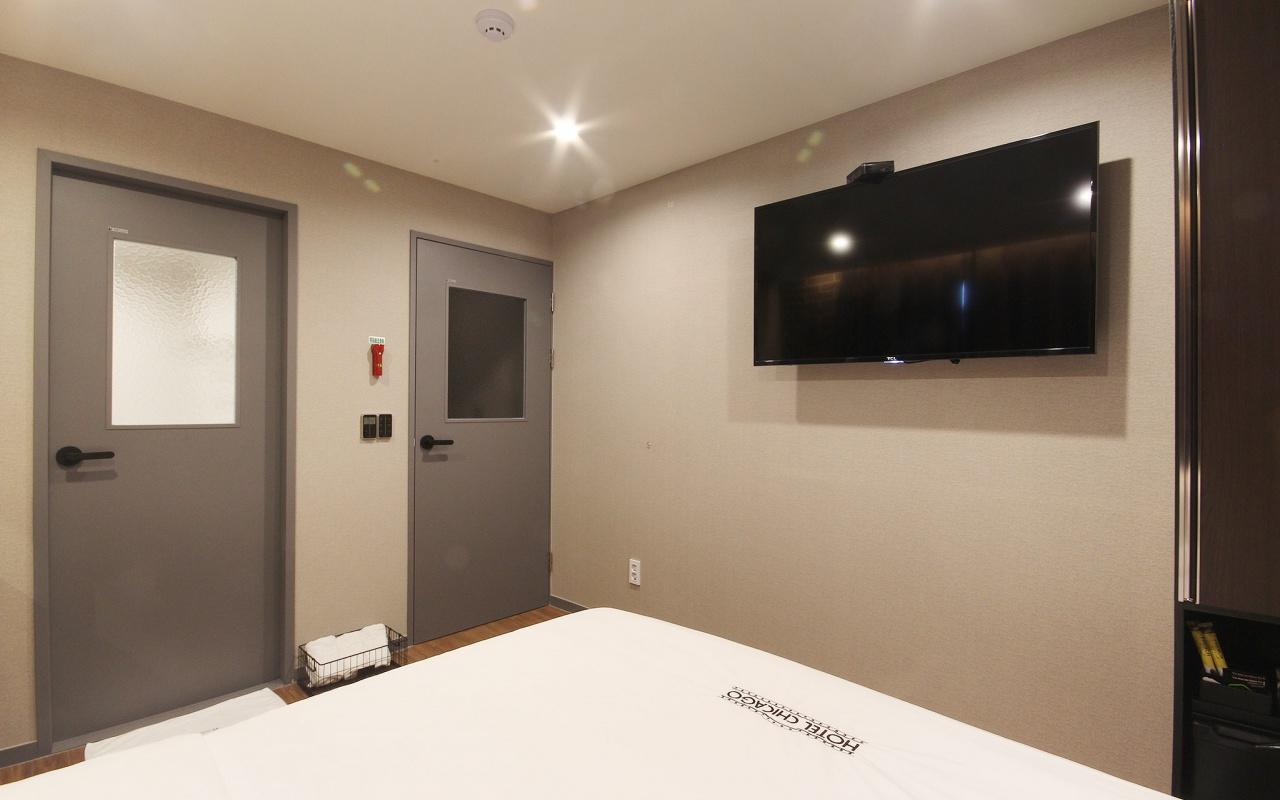 Hotel Chicago Jinju Extérieur photo