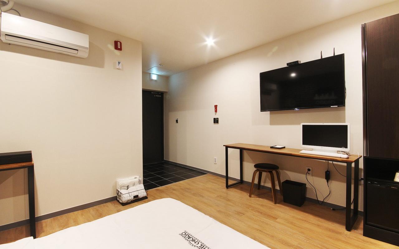 Hotel Chicago Jinju Extérieur photo